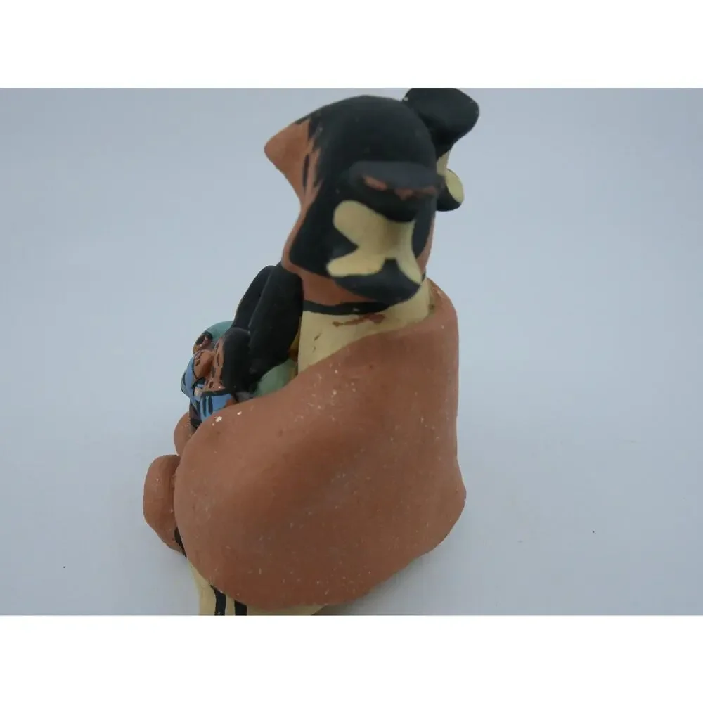 VTG Native American Taos Pueblo Storyteller W children Signed 1999 Figurine